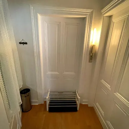 Trina * 贝恩卡斯特尔-屈斯